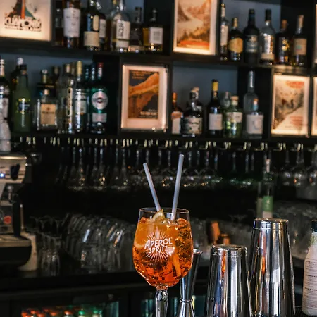 Le Prieure & Hotel
